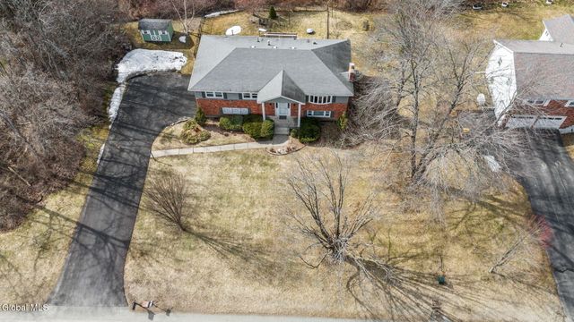 1111 Rosehill Boulevard, Niskayuna, NY 12309