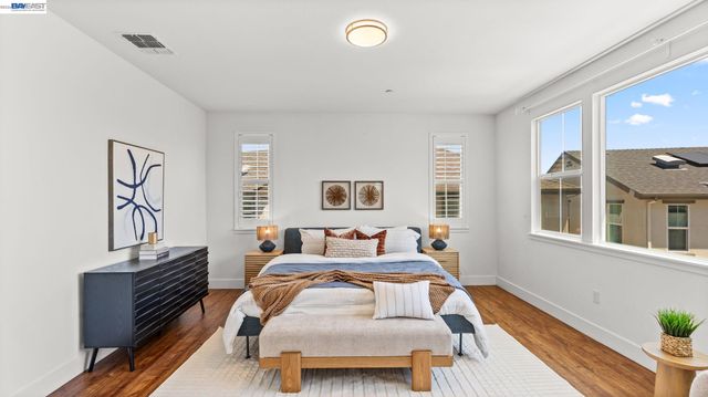 4022 Chalk Hill Way, Dublin, CA 94568