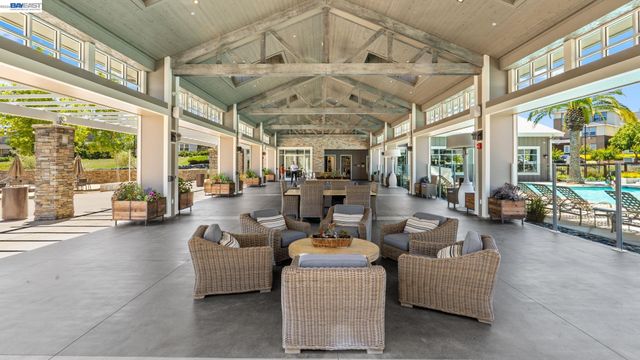 4022 Chalk Hill Way, Dublin, CA 94568