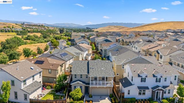 4022 Chalk Hill Way, Dublin, CA 94568
