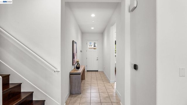4022 Chalk Hill Way, Dublin, CA 94568