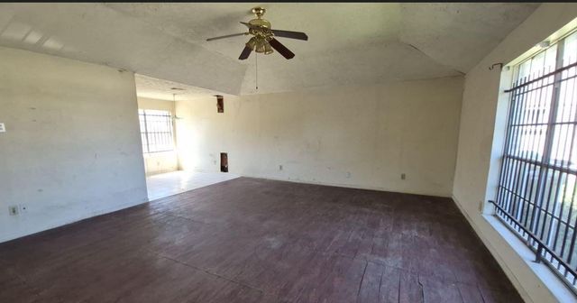 11927 Loveland Pass Drive, Houston, TX 77067