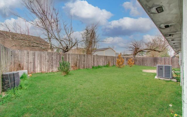 11927 Loveland Pass Drive, Houston, TX 77067