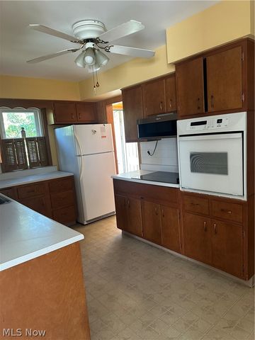 694 Mckinley Avenue, Bedford, OH 44146