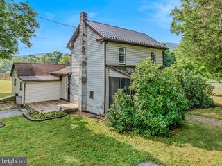 74 BAYBERRY LN, Berkeley Springs, WV 25411