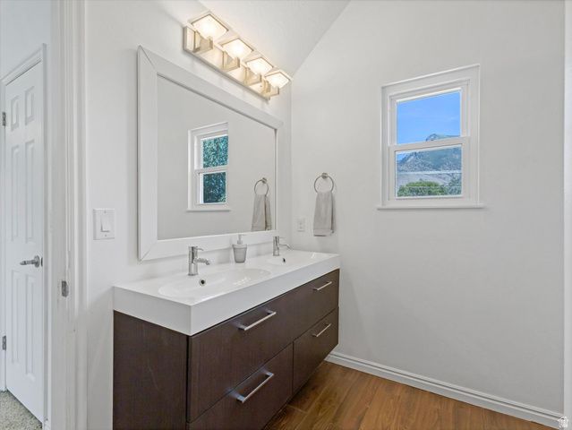 10886 N HIGHLAND CIR, Highland, UT 84003