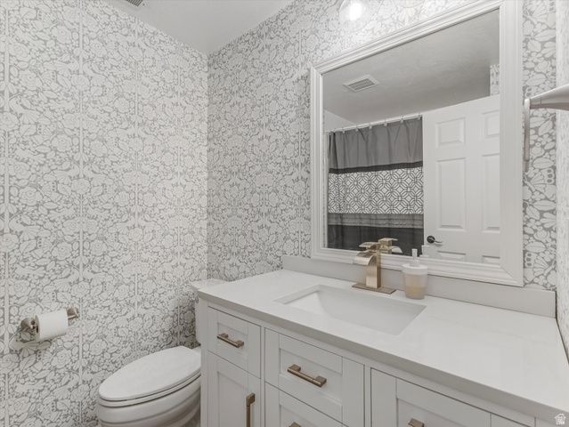 10886 N HIGHLAND CIR, Highland, UT 84003