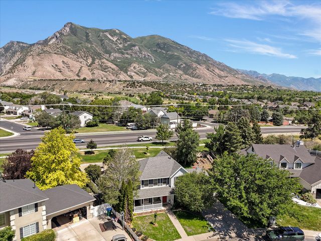 10886 N HIGHLAND CIR, Highland, UT 84003