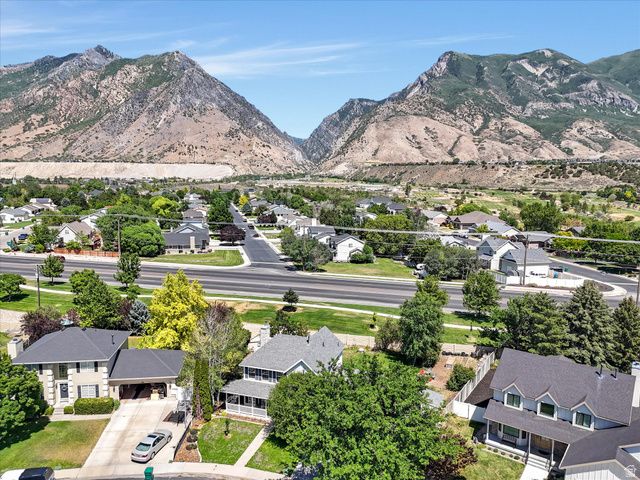 10886 N HIGHLAND CIR, Highland, UT 84003