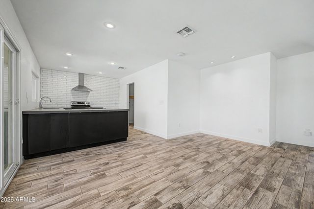 1110 W LA JOLLA Drive, Tempe, AZ 85282