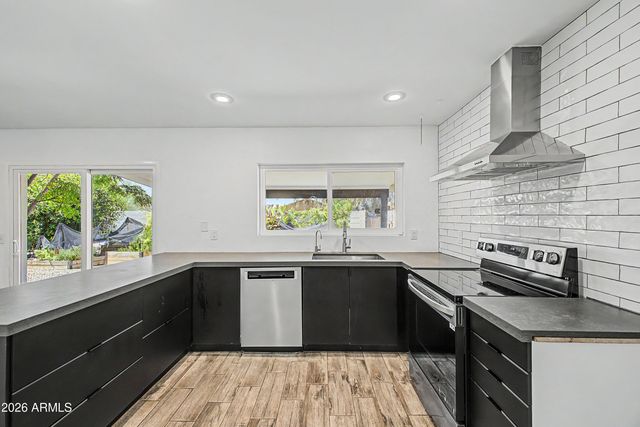 1110 W LA JOLLA Drive, Tempe, AZ 85282