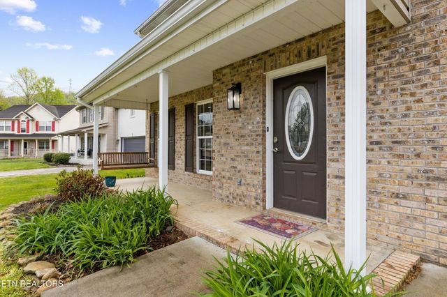 6817 Audrianna Lane, Knoxville, TN 37918