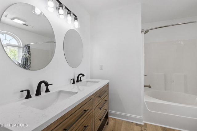 6817 Audrianna Lane, Knoxville, TN 37918