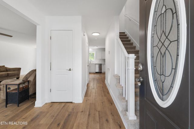 6817 Audrianna Lane, Knoxville, TN 37918