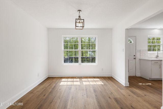 6817 Audrianna Lane, Knoxville, TN 37918