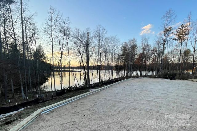 2143 Castle Peak Mountain None 144, Connelly Springs, NC 28612