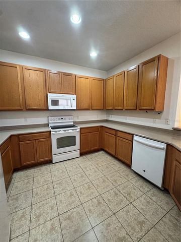 3038 SEAVIEW CASTLE DRIVE, Kissimmee, FL 34746