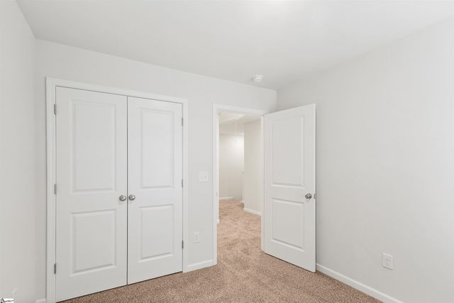 28 Stoneview Way, Taylors, SC 29687