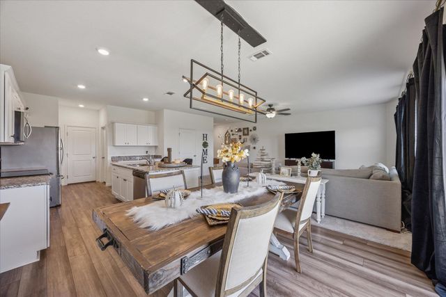 208 Night Riders WAY, Jarrell, TX 76537