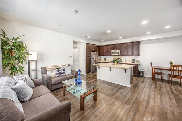 595 Orlando Court, Upland, CA 91786