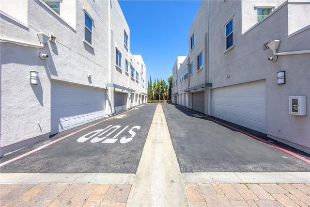 595 Orlando Court, Upland, CA 91786