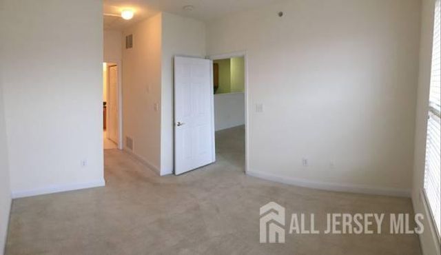 356 Samuel Circle, Parlin, NJ 08859