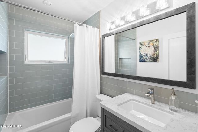 6714 N 11TH Street, Phoenix, AZ 85014