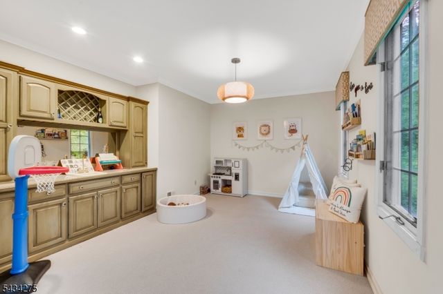 7 Chilton Rd, Chester Twp., NJ 07930