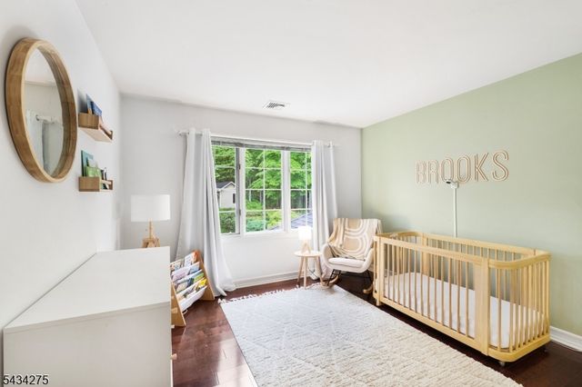 7 Chilton Rd, Chester Twp., NJ 07930