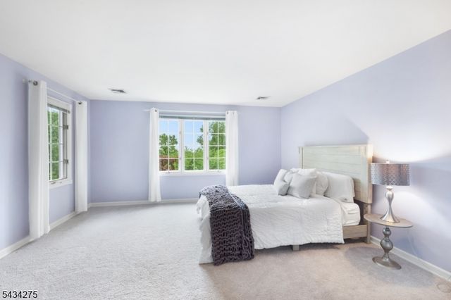 7 Chilton Rd, Chester Twp., NJ 07930