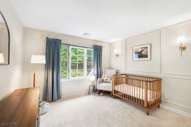 7 Chilton Rd, Chester Twp., NJ 07930