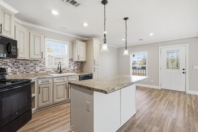 6119 Katie Way, Panama City, FL 32404