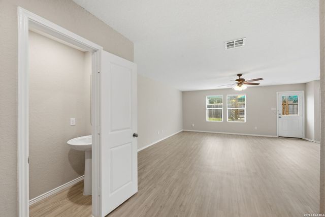 10317 Devon Wheel, San Antonio, TX 78254