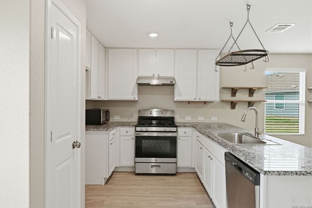 10317 Devon Wheel, San Antonio, TX 78254