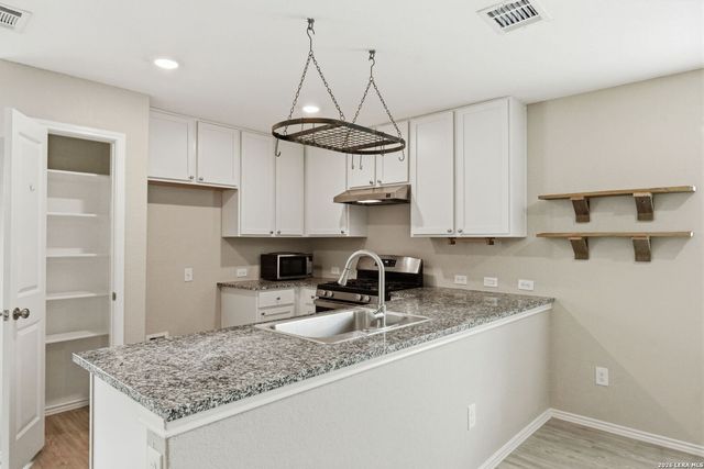 10317 Devon Wheel, San Antonio, TX 78254