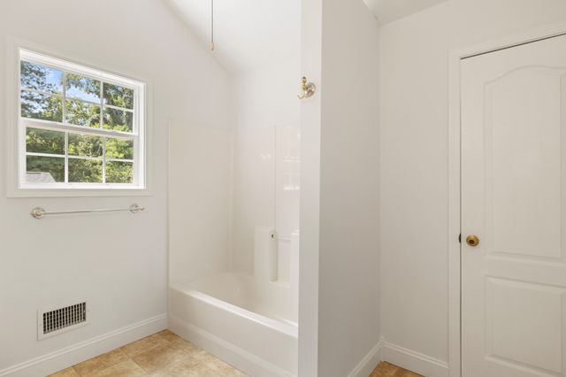 613 Mitchell Ave, Columbia, TN 38401
