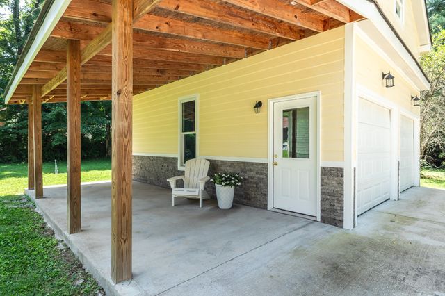 613 Mitchell Ave, Columbia, TN 38401