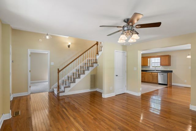 613 Mitchell Ave, Columbia, TN 38401