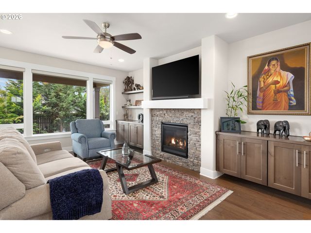 1776 Nw ROLLING HILLS Dr, Camas, WA 98607