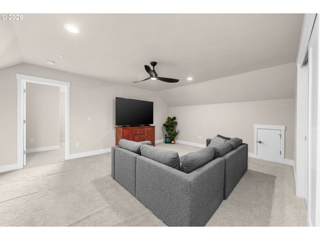 1776 Nw ROLLING HILLS Dr, Camas, WA 98607