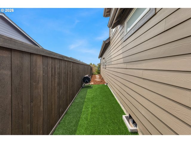 1776 Nw ROLLING HILLS Dr, Camas, WA 98607