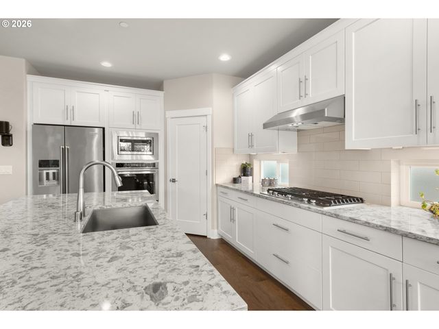 1776 Nw ROLLING HILLS Dr, Camas, WA 98607
