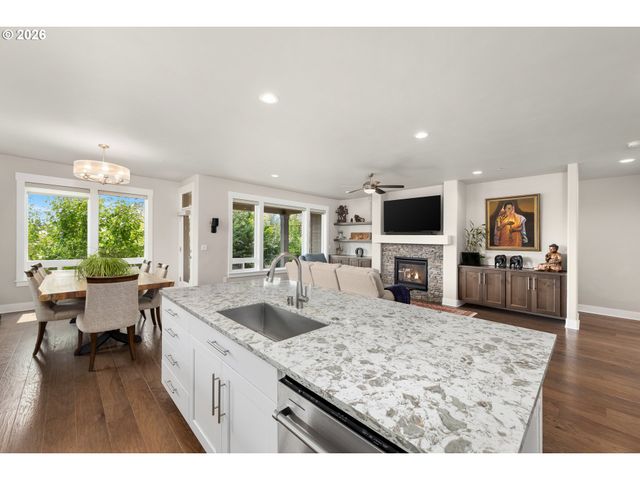 1776 Nw ROLLING HILLS Dr, Camas, WA 98607