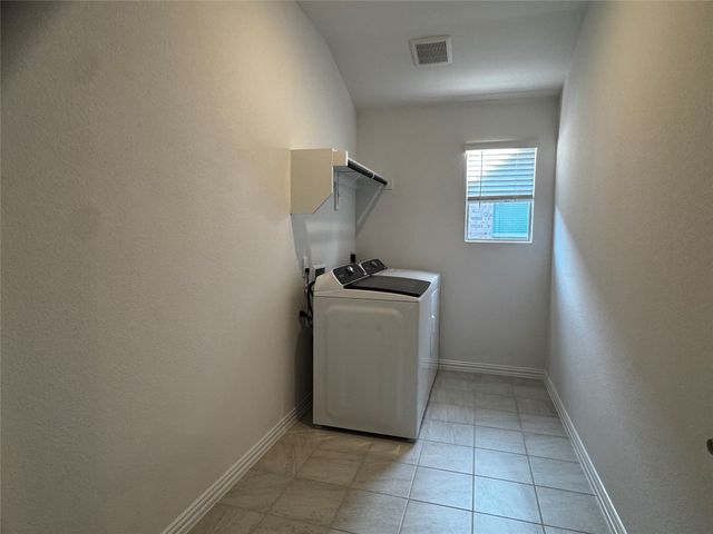 1362 Los Olmos Lane, Crandall, TX 75114