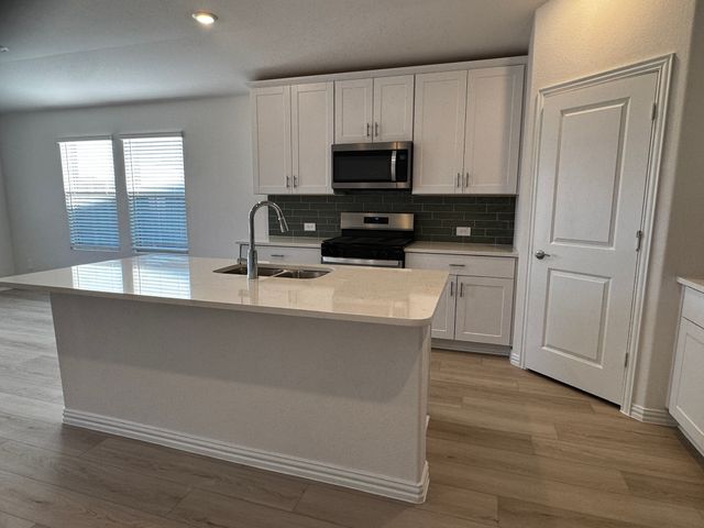 1362 Los Olmos Lane, Crandall, TX 75114