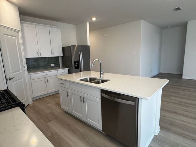 1362 Los Olmos Lane, Crandall, TX 75114