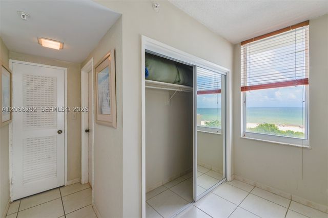 5601 Collins Ave 512A, Miami Beach, FL 33140