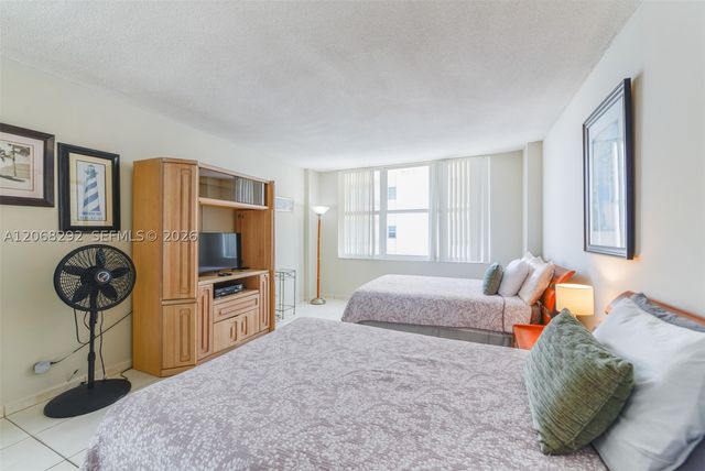 5601 Collins Ave 512A, Miami Beach, FL 33140