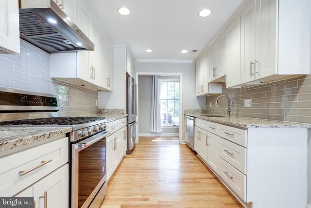 8500 BROOK RD, Mclean, VA 22102