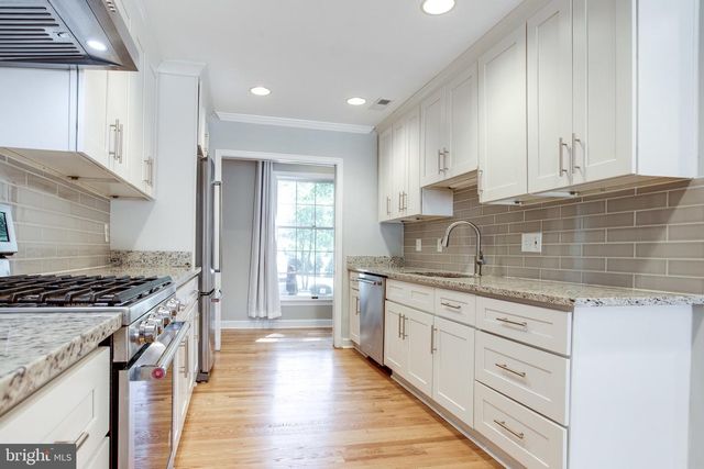 8500 BROOK RD, Mclean, VA 22102